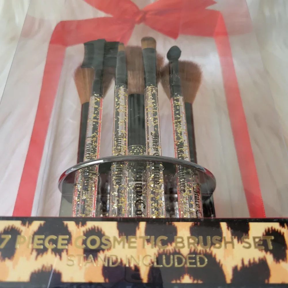 Juicy Couture 7 Piece Cosmetic Brush Set